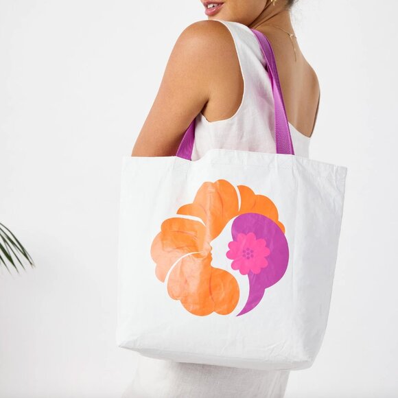 Aloha Collection x Hawaiian Airlines Reversible Tote, Vintage Pualani - Picture 7 of 12
